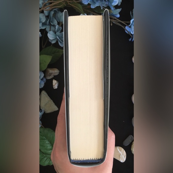 A Curse So Dark And Lonely - Cursebreakers Book 1 - By Brigid Kemmerer - Hc - Picture 5 of 8